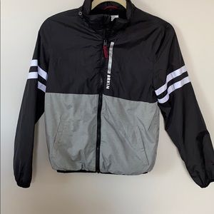 Padded bomber jacket in woven fabric. H&M